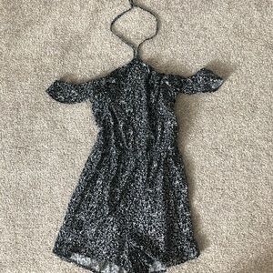 Hollister romper